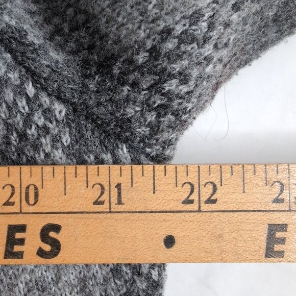 Ellen Tracy Women's Grey/Light Grey Acrylic/Wool Cardigan/Shawl, Size XL - Picture 5 of 6